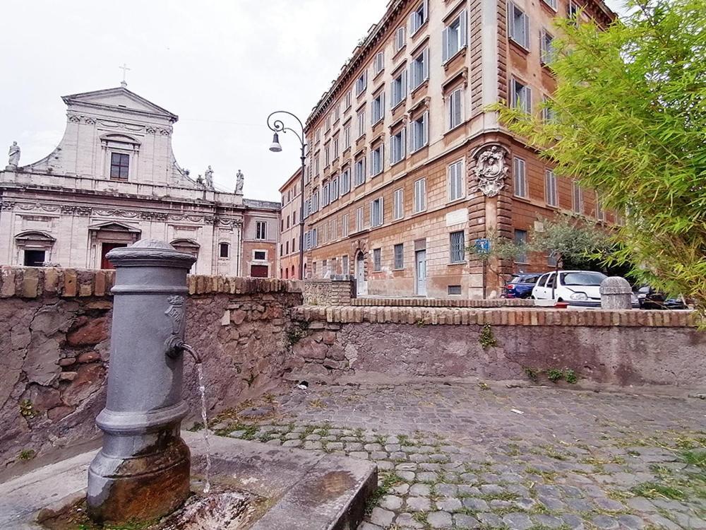 Domus Almapetra Ai Fori Imperiali Apartment Roma Ngoại thất bức ảnh