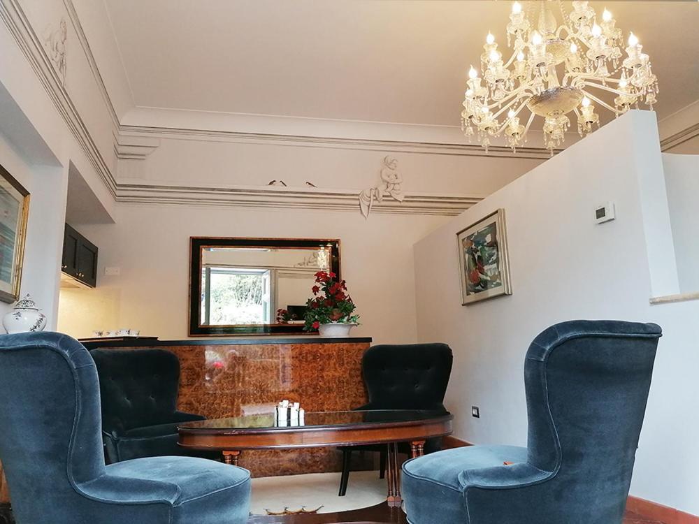 Domus Almapetra Ai Fori Imperiali Apartment Roma Ngoại thất bức ảnh